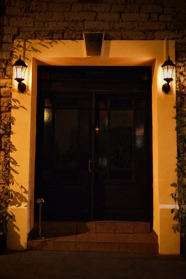 Metropole Hotel Limisso Esterno foto